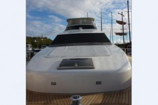 Caribbean Dreamin - Foredeck